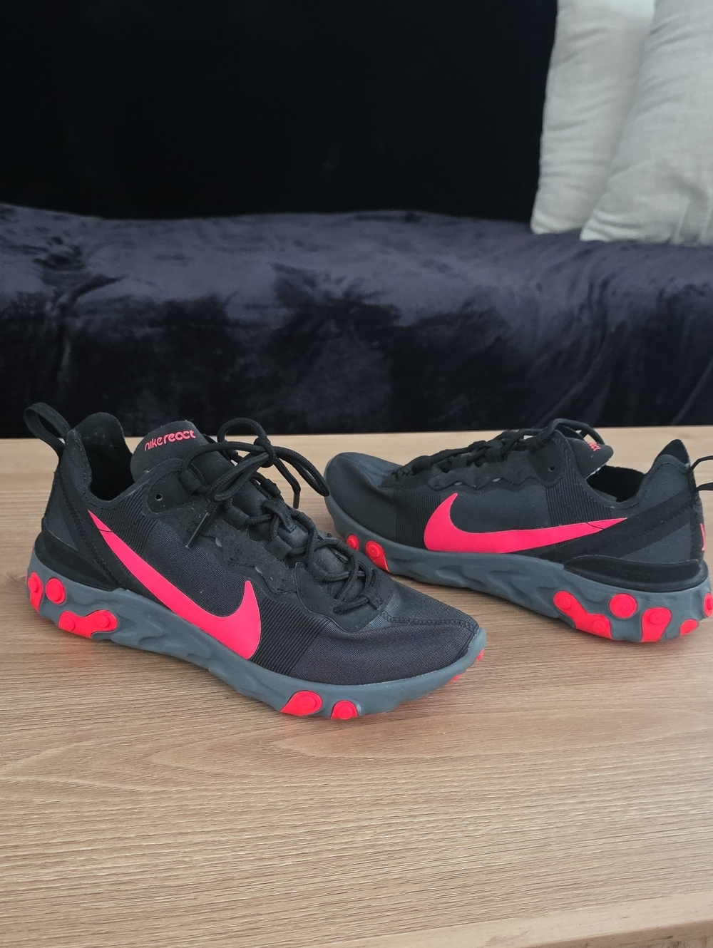 Nike React Nike Black Sneakers with Bright Pink Swoosh